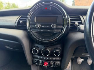 /photos/9374/0c649da7-a4cf-4aa0-b189-41a254a794e1_i320x240.jpg
