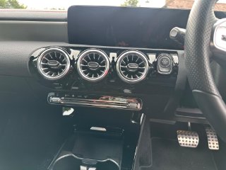 /photos/9374/3ae387e9-3ee7-4407-ba38-4e2351175433_i320x240.jpg