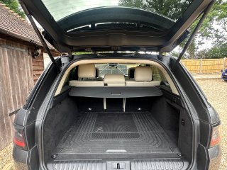 /photos/9374/b709be9f-9e09-4c7f-9c3e-3a9a19302040_i320x240.jpg